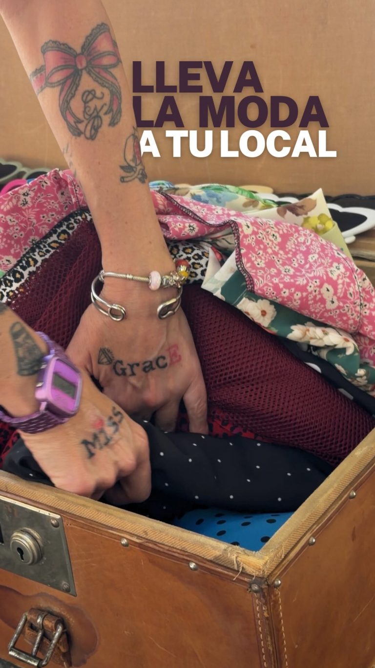 Instagram post from miss.grace.tshirts. This post is in position 2.